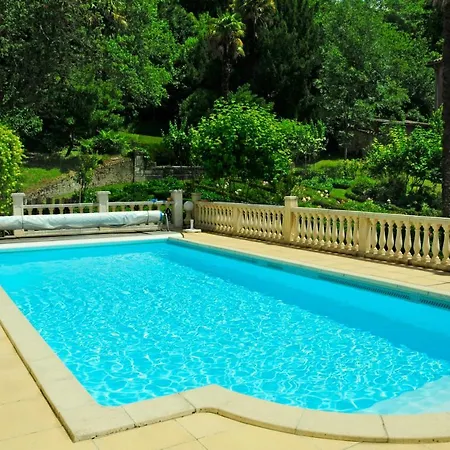 Sleeps 10 Pool Wifi Villa
