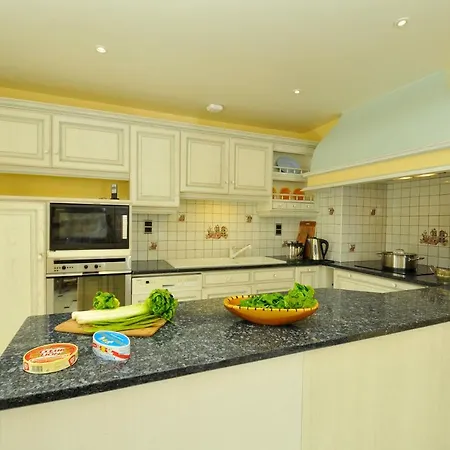 Sleeps 10 Pool Wifi Villa *