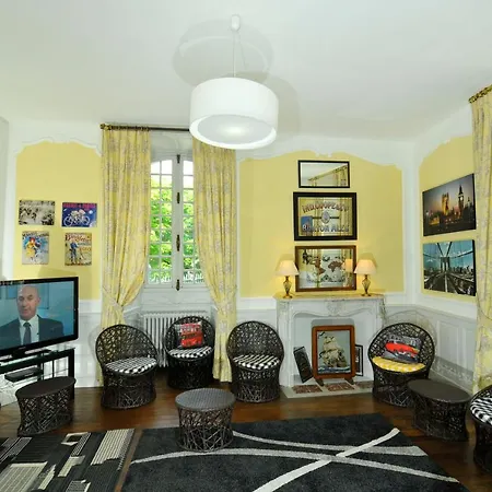 Sleeps 10 Pool Wifi Villa *